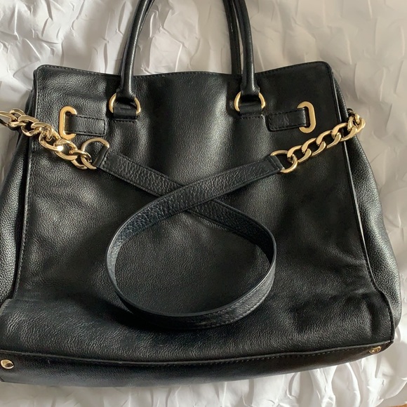 Michael Kors Hamilton Leather Purse with Gold Hardware - Picture 7 of 11